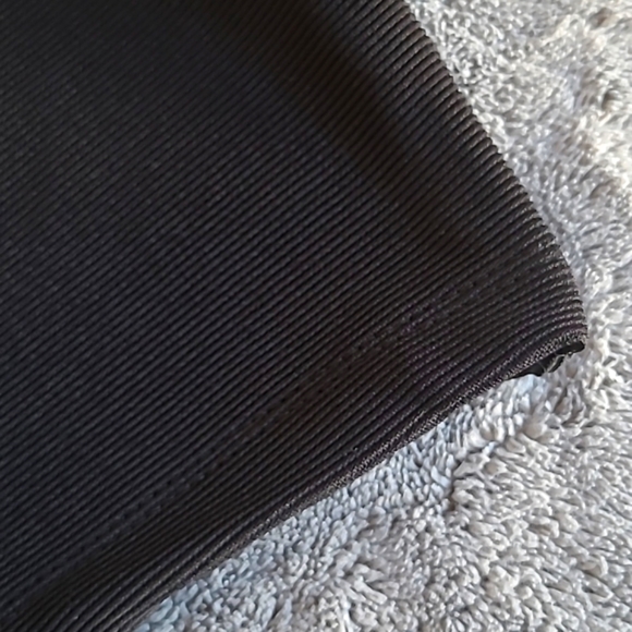 Black XL short skirt. - Picture 3 of 4